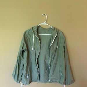 Green wind breaker